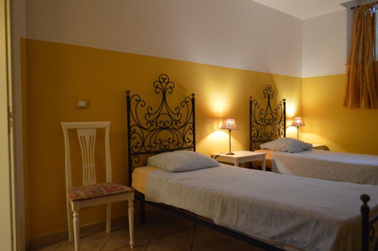 Villa Collebelvedere - Near Rome With Home Restaurant Fara in Sabina Exterior photo